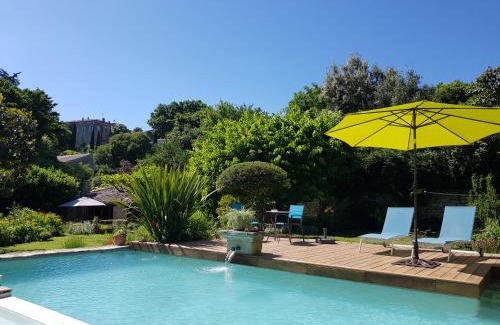Uzes Casa | Mazet de Mô