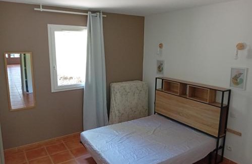 Gaujac Casa | Mazet provençal climatisé 5 pers jardin et parking