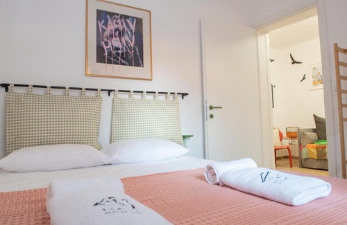 Pella Apartamento | Mazi Rooms z