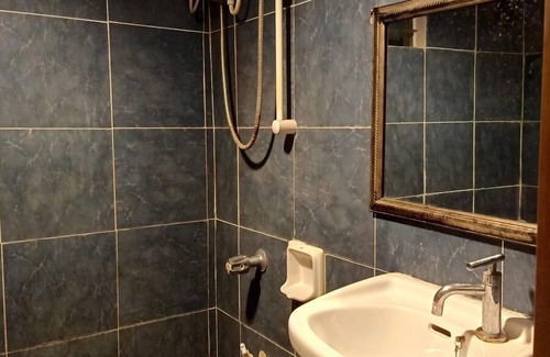 Basak Hotel | MB's Garden Inn