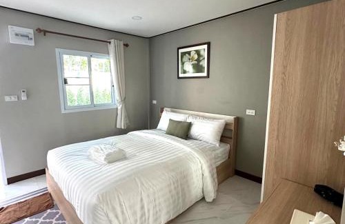Choeng Thale Hotel | MBB House