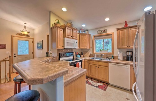 McCall Casa | McCall Retreat w/ AC, BBQ Grill , Bikes & Balcony