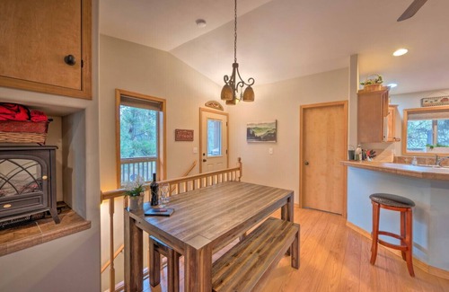 McCall Casa | McCall Retreat w/ AC, BBQ Grill , Bikes & Balcony