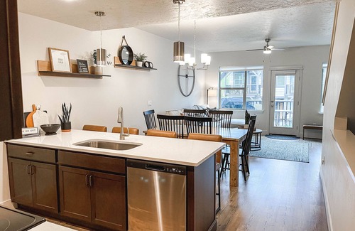 McCall Casa | McCall Vacay Getaway - New Townhome - Sleeps 10, 5 Beds and 3 Bathrooms