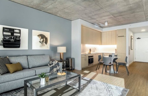 McCordsville Apartamento | McCordSquare 2BD 3 - Dos Habitaciones Piso, Capacidad 4