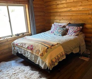 Gardiner Casa | McDonald Cabin #6 next to YNP