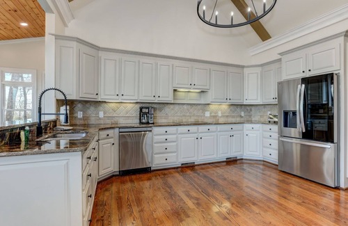 Big Canoe Casa | McElroy Manor - Luxury and comfort in Big Canoe!