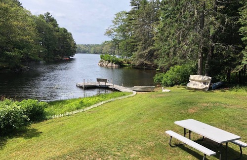Boothbay Harbor Cabaña | McFarland's Pond Cottage - Waterfront - West Harbor Pond!