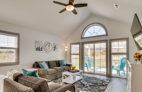 McGaheysville Casa | McGaheysville Townhome w/ Mountain Views!