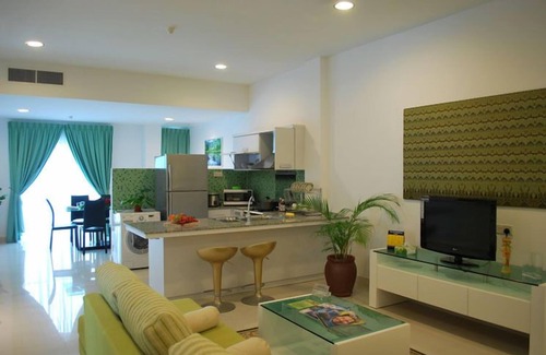 Miri Apartamento | Mciti Suites