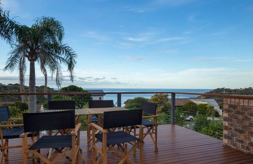 Malua Bay Casa | McKenzies Clifftop on Illabunda Drive