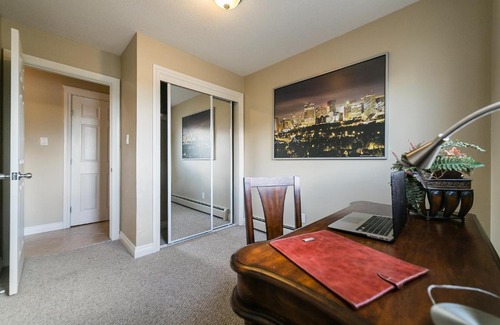 Jasper Place Apartamento | McKinnon Pointe #302