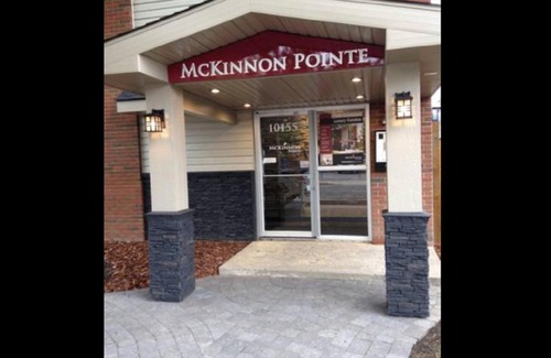 Jasper Place Apartamento | McKinnon Pointe #309