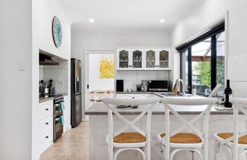 McLaren Vale Casa | McLaren Vale Tudor Home