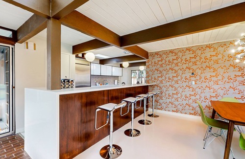 Garden Home-Whitford Casa | MCM home with atrium & yoga area near Nike HQ, Intel & Washington Square Mall