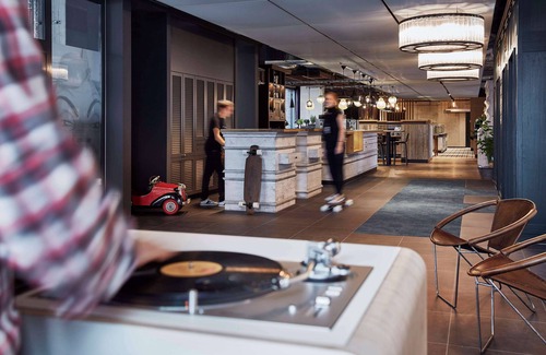 Mainz City Center Hotel | Me and All Hotel Mainz, by Hyatt