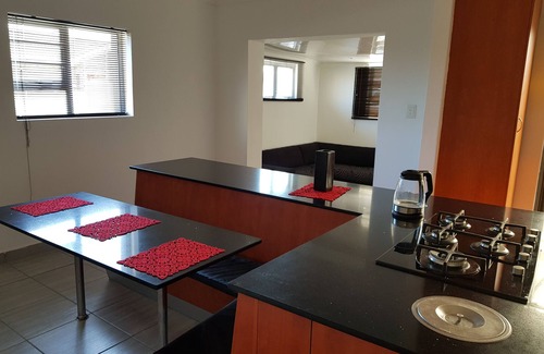 Bluewater Bay Cama Y Desayuno | Me Casa Guest House