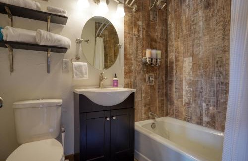 Hot Springs Casa | Meadow Cabin at Highland Meadows