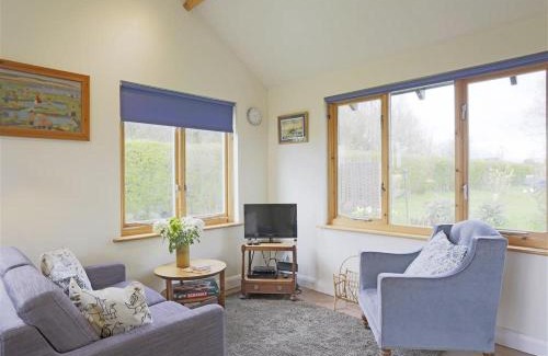 Beccles Casa | Meadow Cabin