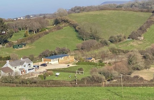 Hele Casa | Meadow Cottage. Pretty modern cottage close to Woolacombe and Lee