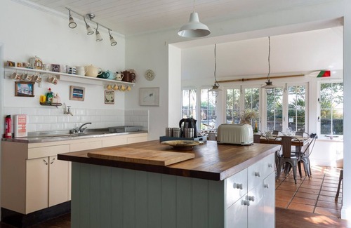 Mundesley Villa | Meadow Manor - Siete Habitaciones Villa, Capacidad 14