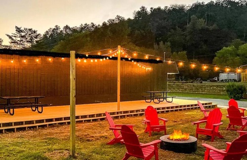 Townsend Apartamento | Meadow Room at The Trailblazer Unit 5
