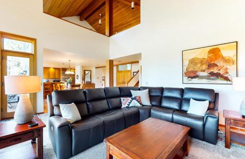Black Butte Ranch Casa | Meadow's Edge