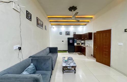 Gulshan-e-Iqbal Casa | Meadow Suites