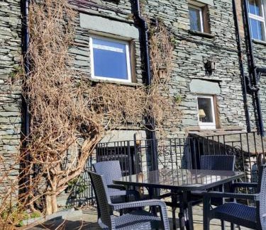 Chapel Stile Casa | Meadow View Chapel Stile