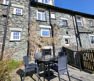 Chapel Stile Casa | Meadow View Chapel Stile