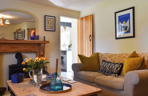 Pickering Cabaña | Meadow View Cottage - UK33302