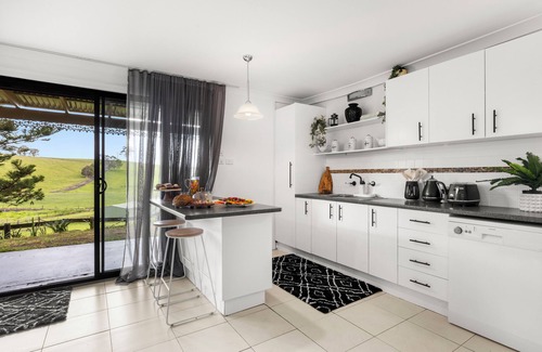 Meroo Meadow Cabaña | Meadow View Farm Cottage