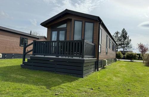 Thirsk Casa | Meadow View Lodge with stunning views