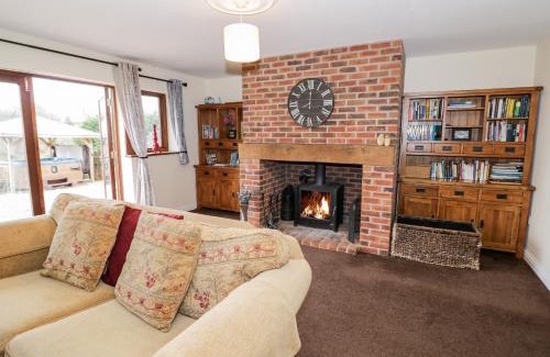 Shatterford Casa | Meadowfall at Shatterford Lakes