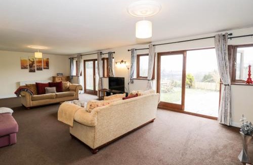 Shatterford Casa | Meadowfall at Shatterford Lakes