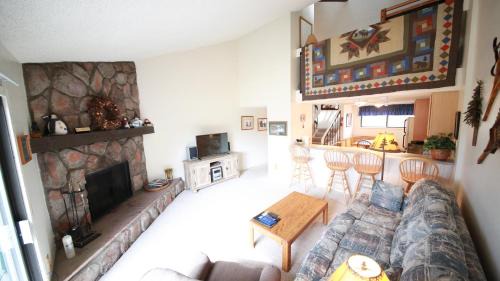 Fraser Apartamento | MeadowRidge 13-04
