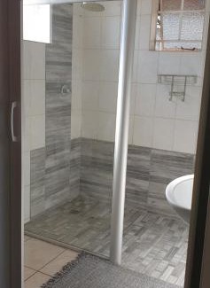 Germiston Casa | Meadows Guesthouse