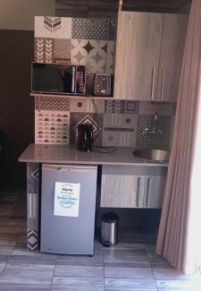 Germiston Casa | Meadows Guesthouse