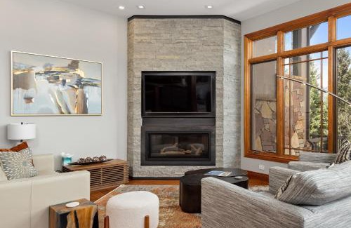 Mountain Village Chalet De Esquí | Meadows Run Modern by Exceptional Stays