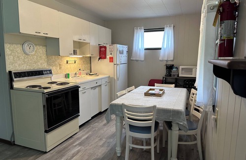 Ephraim Cabaña | Meadowview II @Ephraim Beach on Ephraim Village Cottages Resort