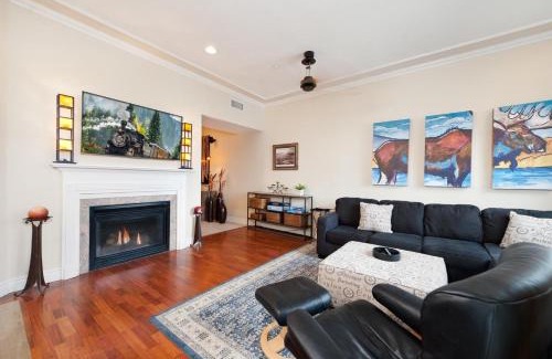 Historic Downtown Durango Casa | Mears House Unit 3F