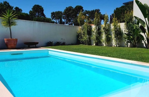 Fornos Casa | Meco Beach and Pool Villa