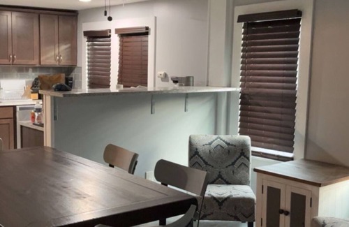 Downtown Buffalo Apartamento | Private Bedroom Downtown: Medical Corridor--- ENCHANTING