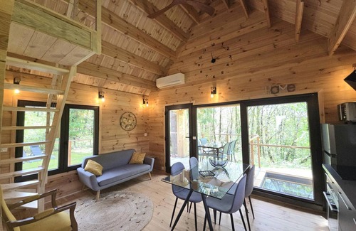 Domme Cabaña | Cabaña Medieval en Domme con Spa y Aparcamiento