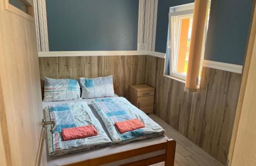 Szantod Apartamento | Mediterán Fedett Medencés Apartmanház