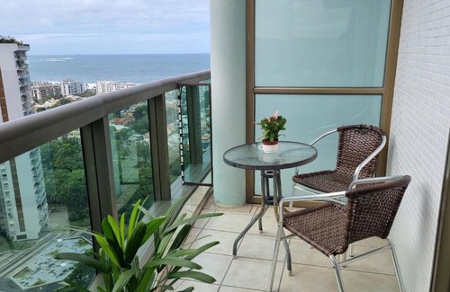 Barra da Tijuca Apartamento | Mediterrâneo Flat