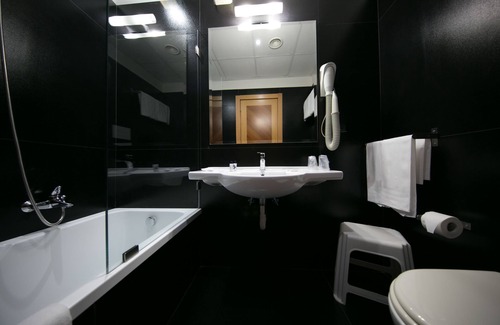 Magazzeno Hotel | Mediterranea Hotel & Convention Center
