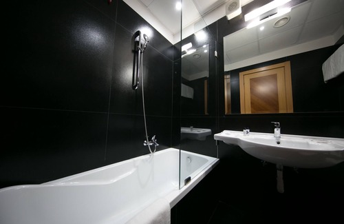 Magazzeno Hotel | Mediterranea Hotel & Convention Center