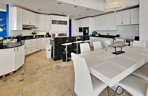 Ono Island Condominio | Mediterranean #601E | Gulf Front Condo, Pools!
