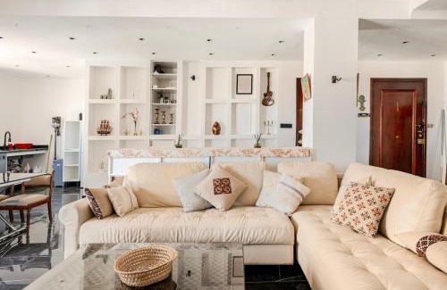 Tangier Apartamento | Mediterranean Elegance with Spain Views 2BR Apartment